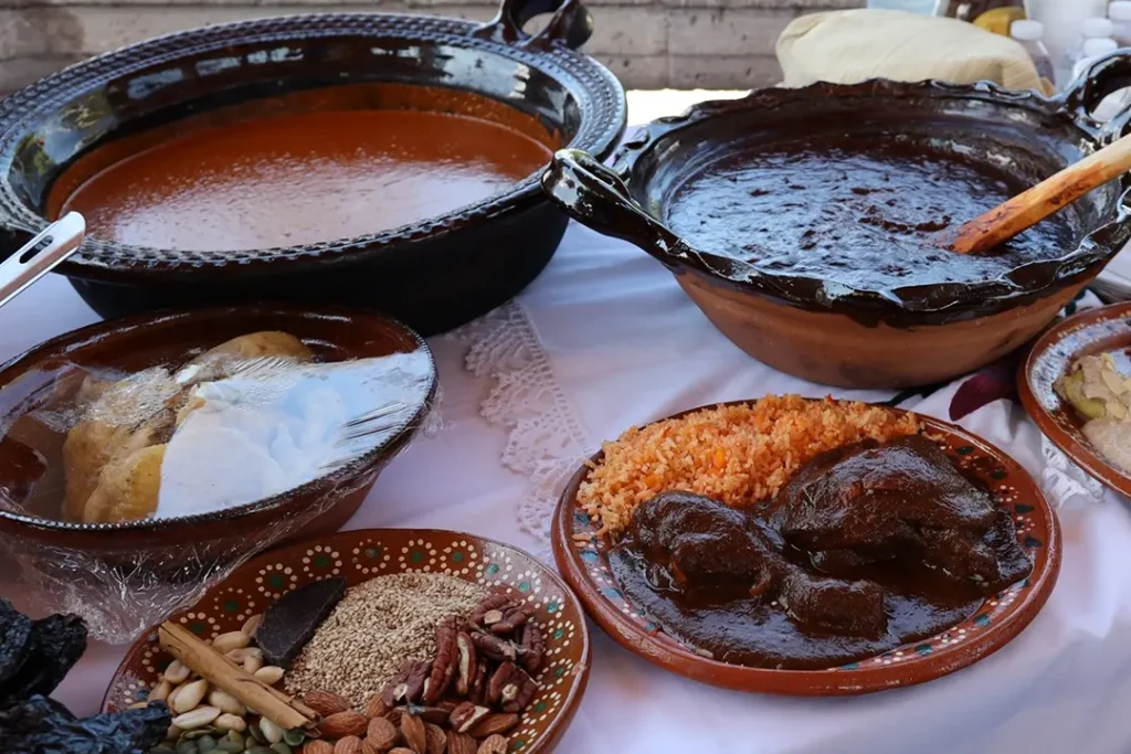 La Navidad empieza en Michoacán   Cuando las hojas empiezan a caer