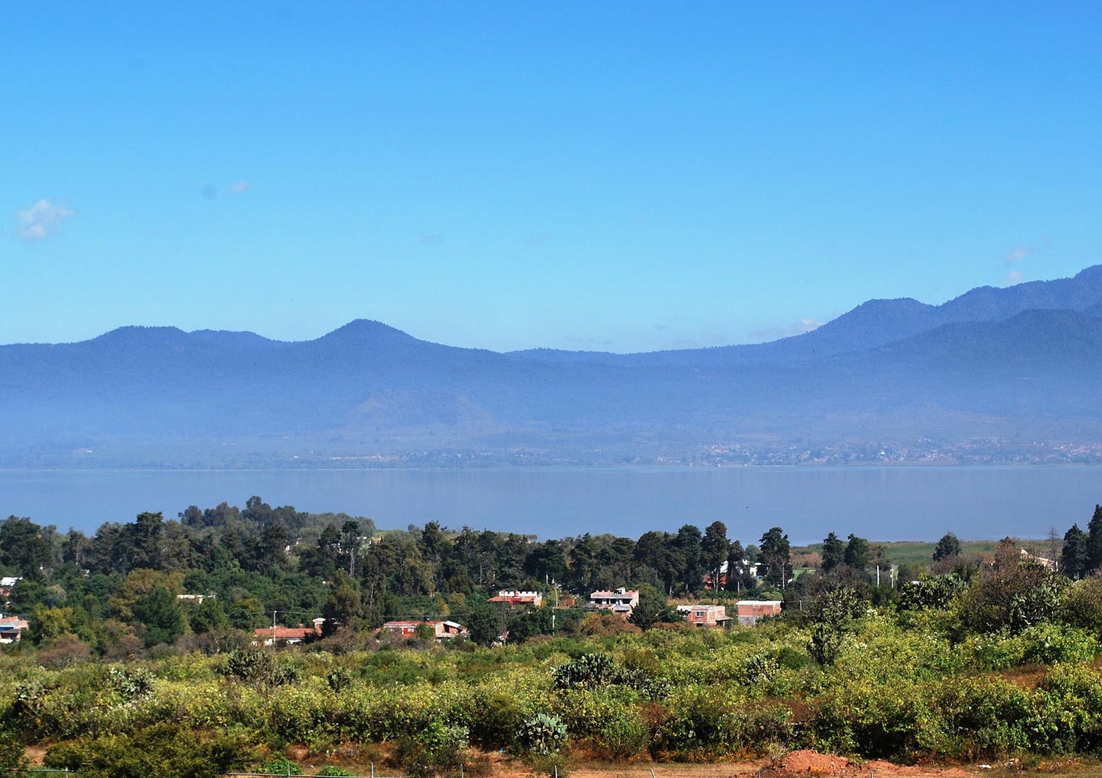 Lago de Pátzcuaro visto desde Tzintzuntzan, Michoacán