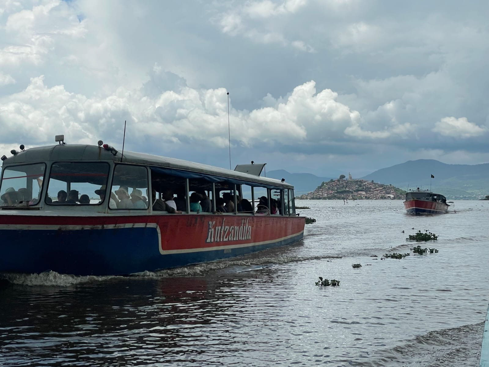 Lanchas en el Lago de Pátzcuaro